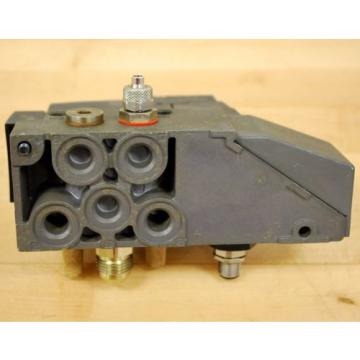 Rexroth 261-108-110-0 Pneumatic Valve, 24 VDC 2W Coil, 049-384-580-2 Valve