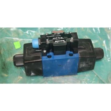 Mannesmann Rexroth 4WE10E40/CW110N9DK25L Hydraulic Solenoid Valve R900974964