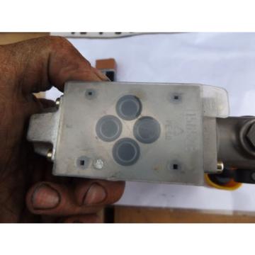 R900466583 Bosch Rexroth Hydraulic Directional Control Valve CETOP