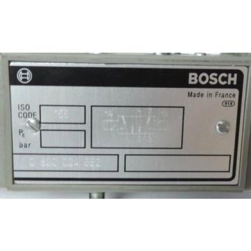 BOSCH REXROTH 0-820-024-552 DIRECTIONAL CONTROL SOLENOID VALVE 24VDC 5/2 ISO1