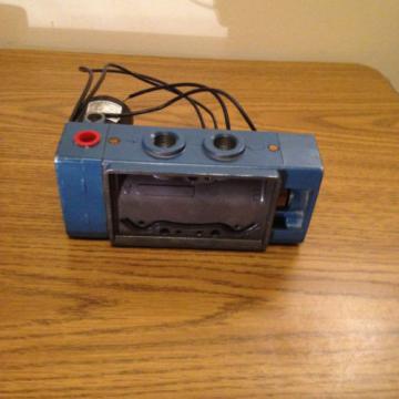 REXROTH POWERMASTER PT34104-8500 PNEUMATIC DIRECTIONAL VALVE