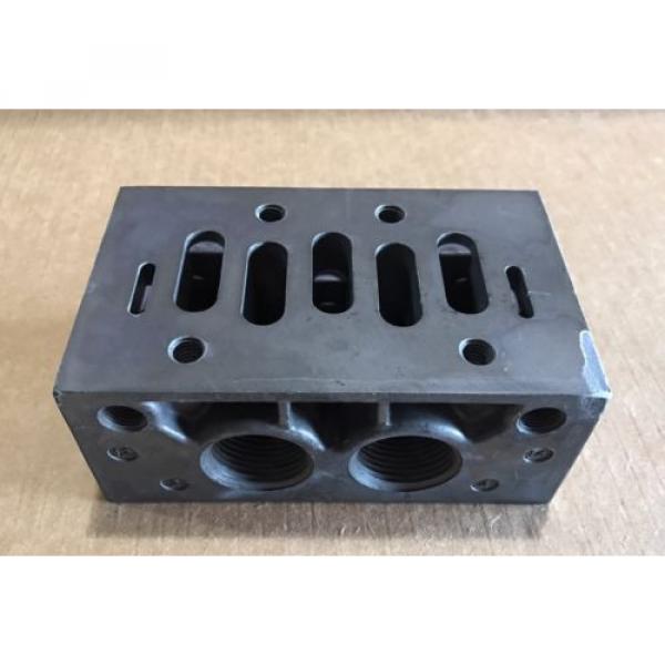 P68419-1 Ceram Valve Subplate Rexroth/Wabco/American Standard #2 image