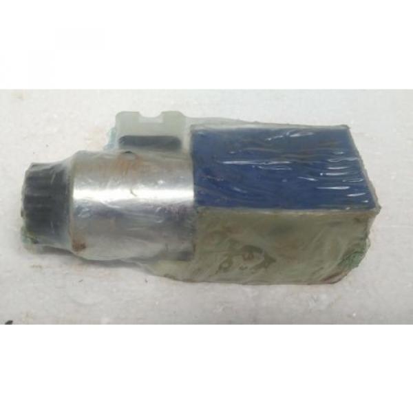 4WE6C62/EG24N9K4  BOSCH REXROTH R983031128  DIRECTIONAL CONTROL SOLENOID VALVE #3 image