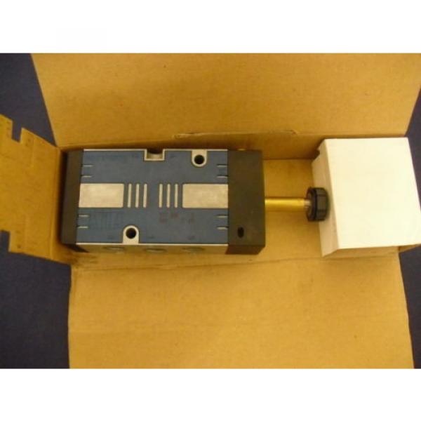 Directional Valve 577-696-530-2 Rexroth Mecman 5776965302 #1 image