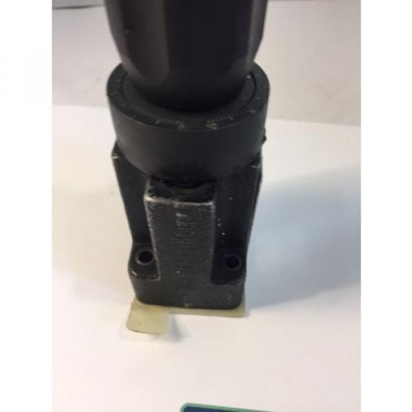 REXROTH FLOW CONTROL VALVE 2 FRM 6 A 36-20/6 #6 image