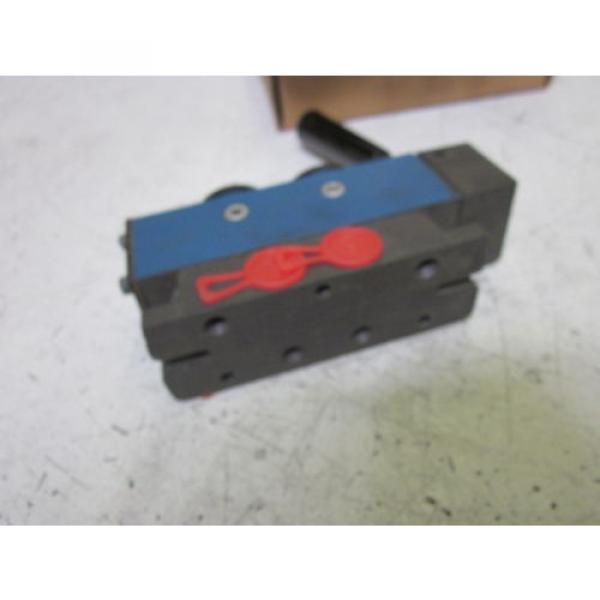 REXROTH PJ-030200 DIRECTIONAL CONTROL VALVE 150PSI  Origin IN BOX #5 image