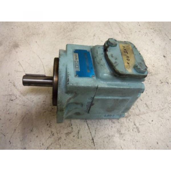 DENISON T6C-008-1R00-B1 MOTOR USED #1 image