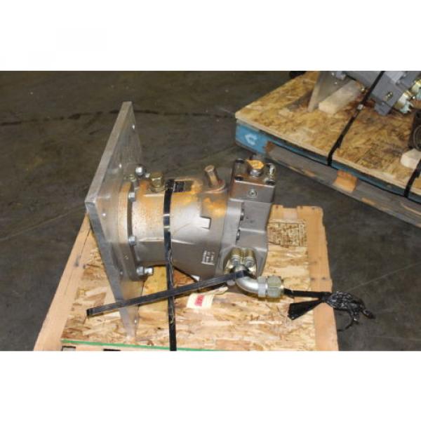 Rexroth A6VM 355 EP1/6W1-VZH020B HYDROMATIK MOTOR #1 image